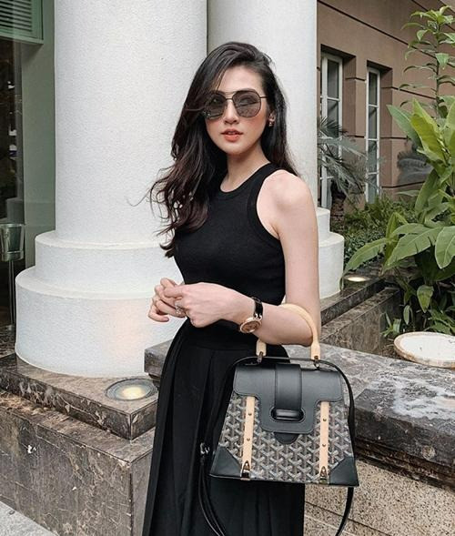 Chiếu túi Phương Oanh flex với hội phú bà Gió Ngang Khoảng Trời Xanh xịn xò cỡ nào