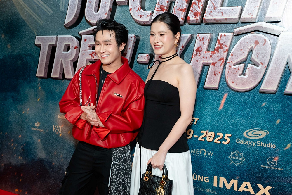 Lên đồ đi xem phim về không tặc ở Việt Nam Minh Hằng kín đáo Thiều Bảo Trâm gợi cảm