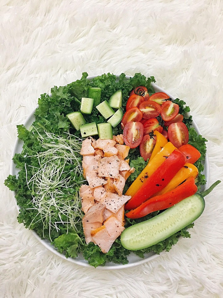 Cô gái gen Z gây sốt khi khoe thực đơn eat clean 50 ngày - 1