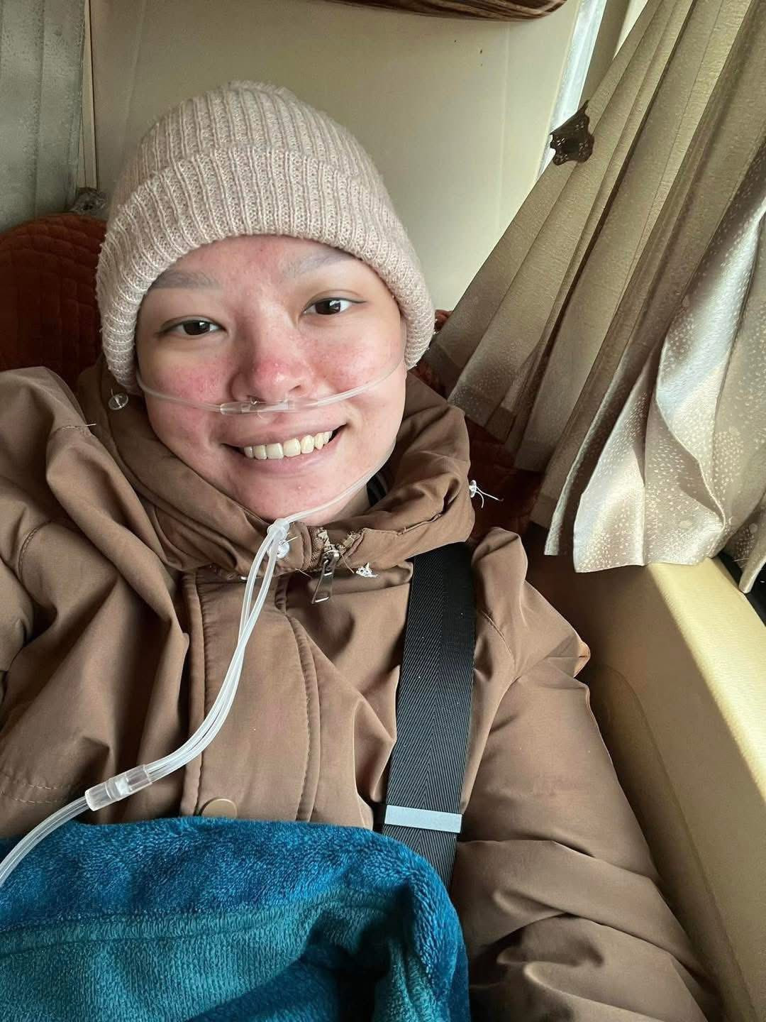 Hành trình 6 năm kiên cường của nữ chiến sĩ công an Bùi Thị Hà Thu: 33 tuổi, hai lần chụp ảnh thờ và ít nhất 85 lần truyền hóa chất- Ảnh 4.