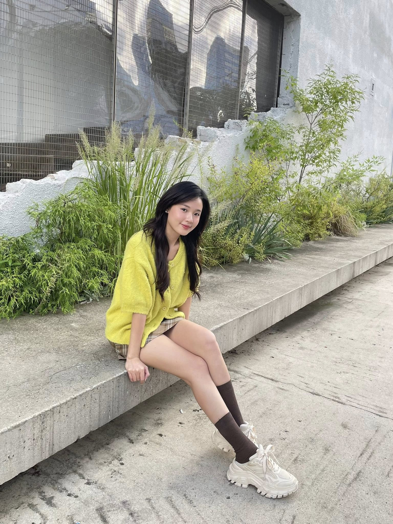 Midu và chồng du lịch Hàn Quốc ngỡ ngàng diện mạo thiếu gia Minh Đạt