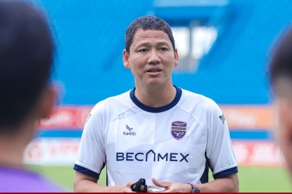 Rộ tin chậm lương, cầu thủ giả đau trốn thi đấu: CLB Becamex TP.HCM lên tiếng