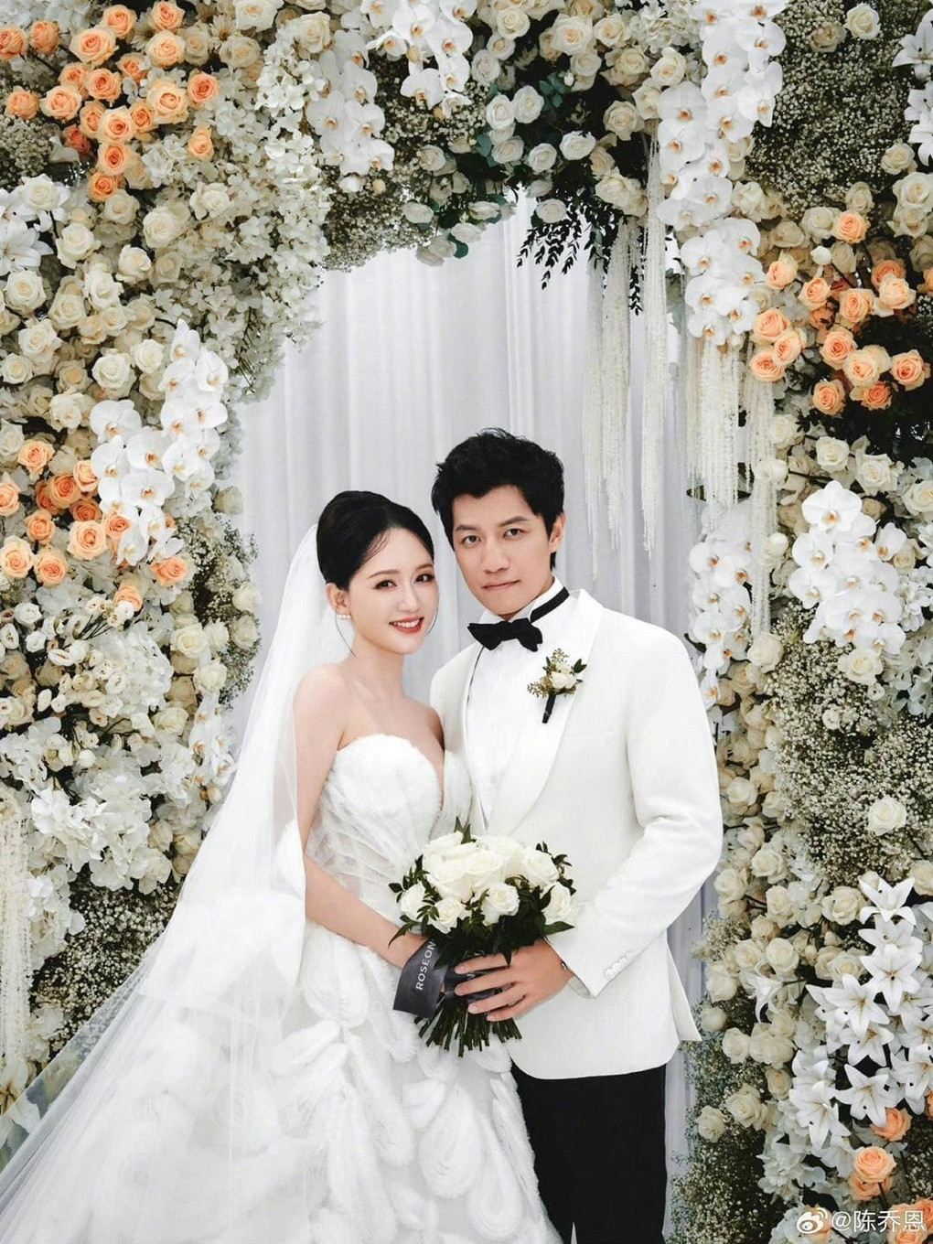 Trần Kiều Ân muốn ly hôn chồng thiếu gia kém 9 tuổi