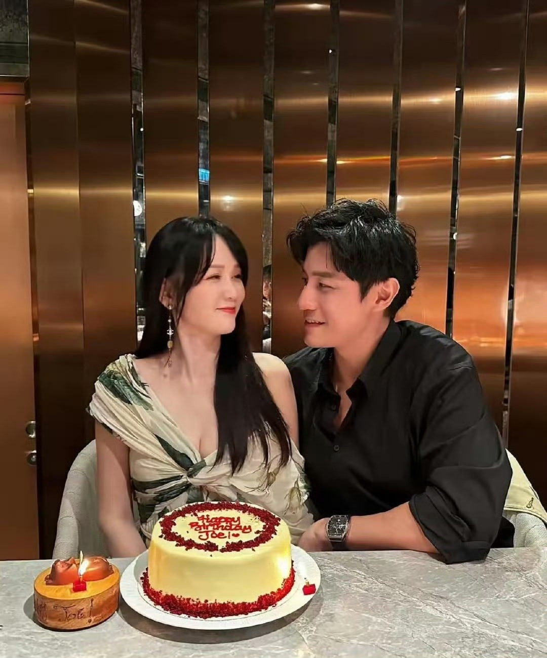 Trần Kiều Ân muốn ly hôn chồng thiếu gia kém 9 tuổi