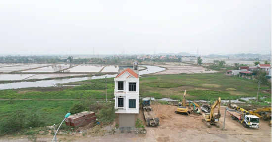 Những vụ xây nhầm nhà trên đất người khác gây xôn xao dư luận