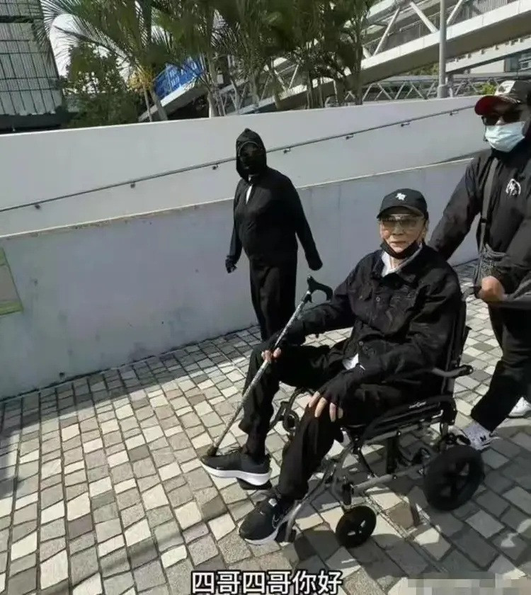 Bố Tạ Đình Phong thay đổi thái độ với Vương Phi