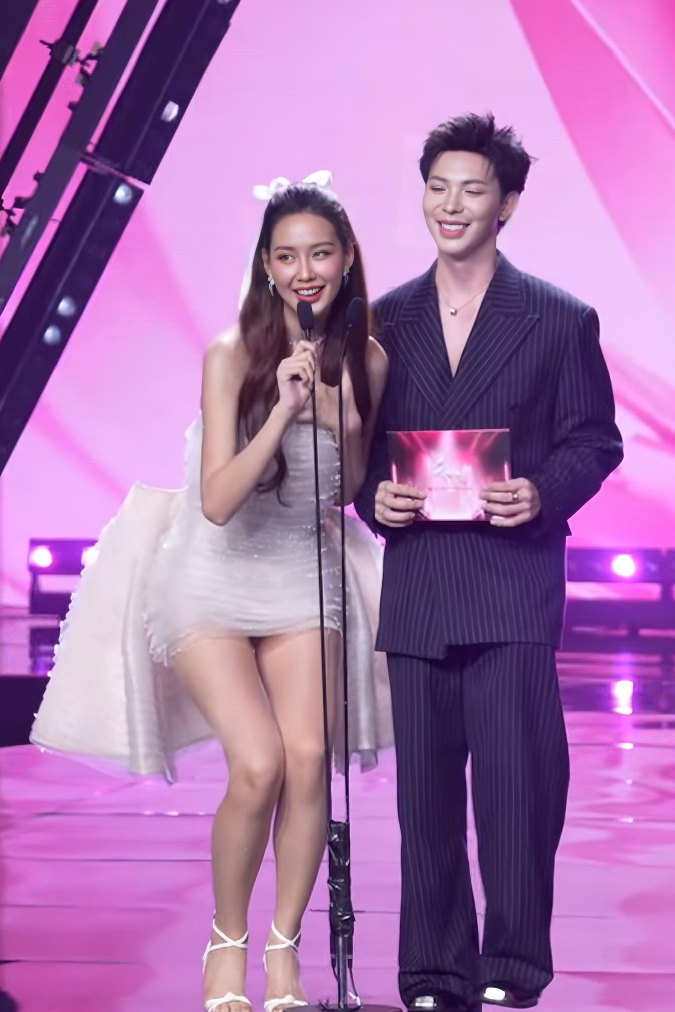 5374088577531295208144974229447010093511761n 17560092273251186845039 1756025423346 175602542356837264828 1758460839230987203256