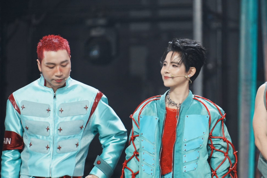 Ngô Kiến Huy bị 'chê' chỉ có 1 hit, Vũ Cát Tường lột xác ở 'Anh trai say hi'