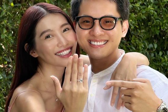 Á hậu Quỳnh Châu chính thức khoe nhẫn đính hôn sau hơn 1 năm giữ kín