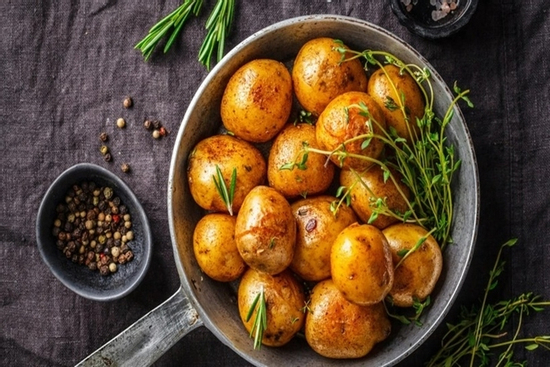 Người mắc bệnh thận có nên ăn khoai tây không?