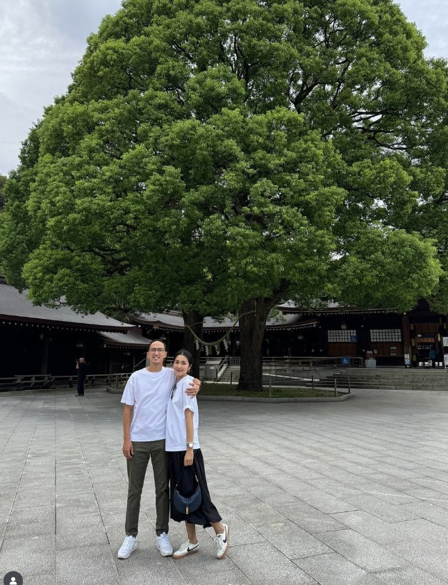 Tăng Thanh Hà ăn mày quá khứ đăng hình tình tứ bên ông xã đại gia