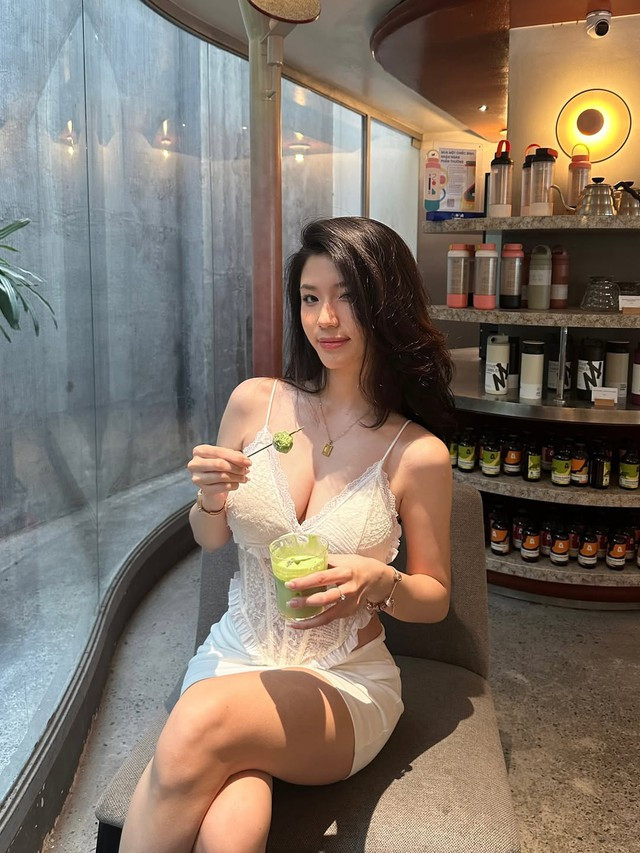 Hot girl Diệp Phương Linh đang khiến cả cõi mạng bàn tán là ai