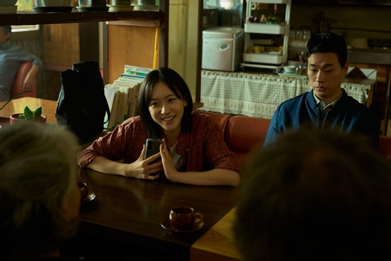 Quá nể phim Hàn mới ra mắt đã lãi gấp 37 lần, 157 quốc gia mòn mỏi đợi ngày chiếu là hiểu đẳng cấp