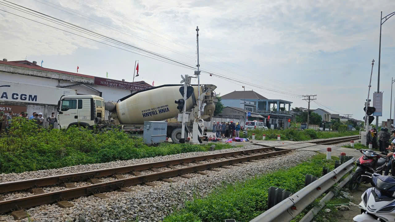 Tai nạn xe bồn tại Nghệ An khiến 2 phụ nữ tử vong thương tâm - Ảnh 1.