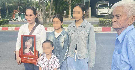 Công an mời làm việc với mẹ nữ sinh tử vong ở Vĩnh Long