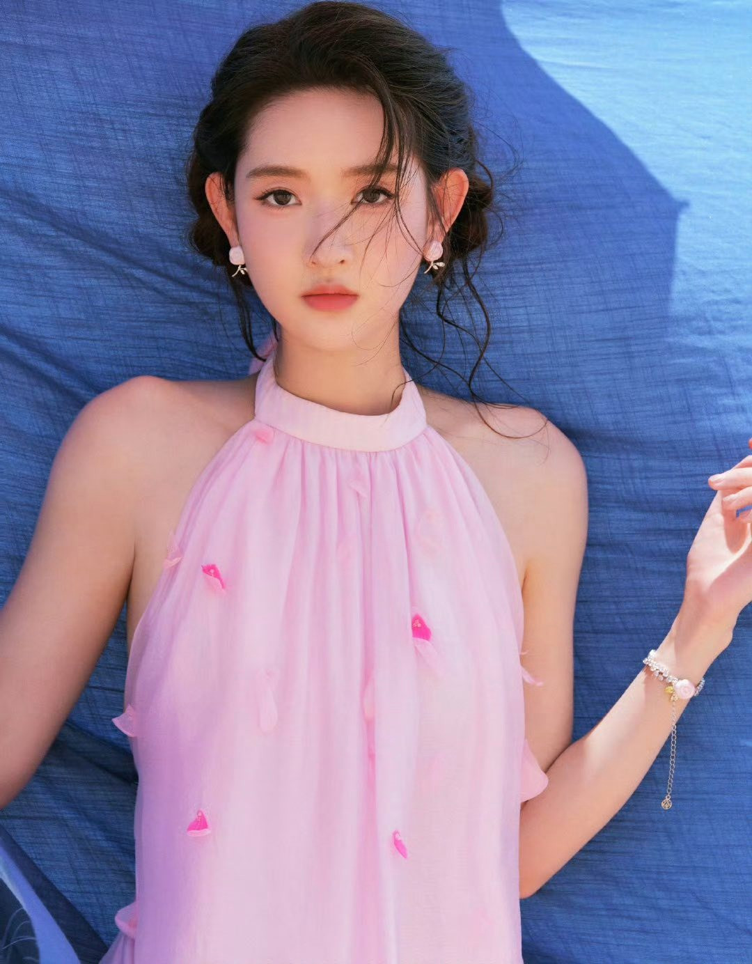 Đúng hôm nay, thứ Tư 24/9/2025, 3 con giáp bùng nổ tài lộc, công việc vượng phát, của cải 'tự nhiên lăn vào nhà' - Ảnh 3