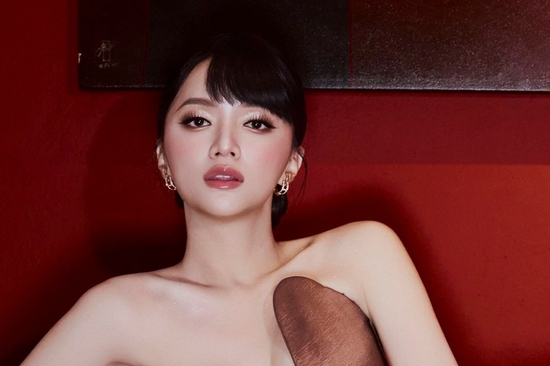 Hoa hậu chuyển giới Hương Giang dự thi Miss Universe 2025