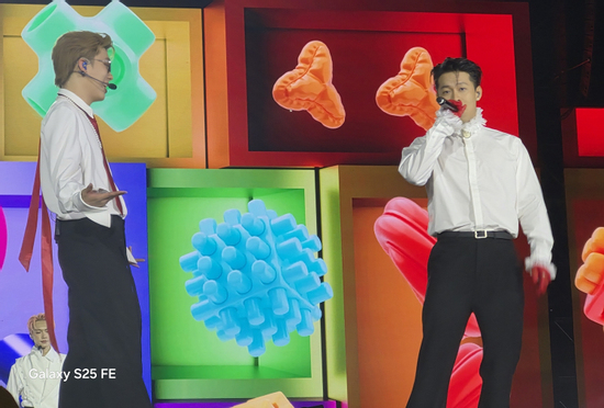 Idol đẹp, ảnh cũng phải đẹp: Mẹo quay, chụp và chỉnh ảnh tại concert bạn nên thử