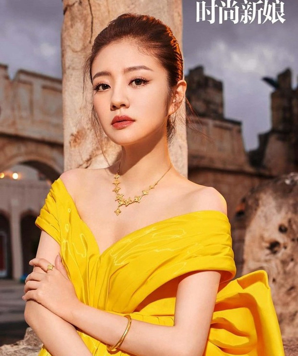 Nữ diễn viên đình đám showbiz ra sao sau khi chồng đi tù 14 năm bị phạt hơn 2000 tỷ