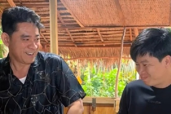 Diễn viên Huỳnh Anh Tuấn tái xuất sau đột quỵ