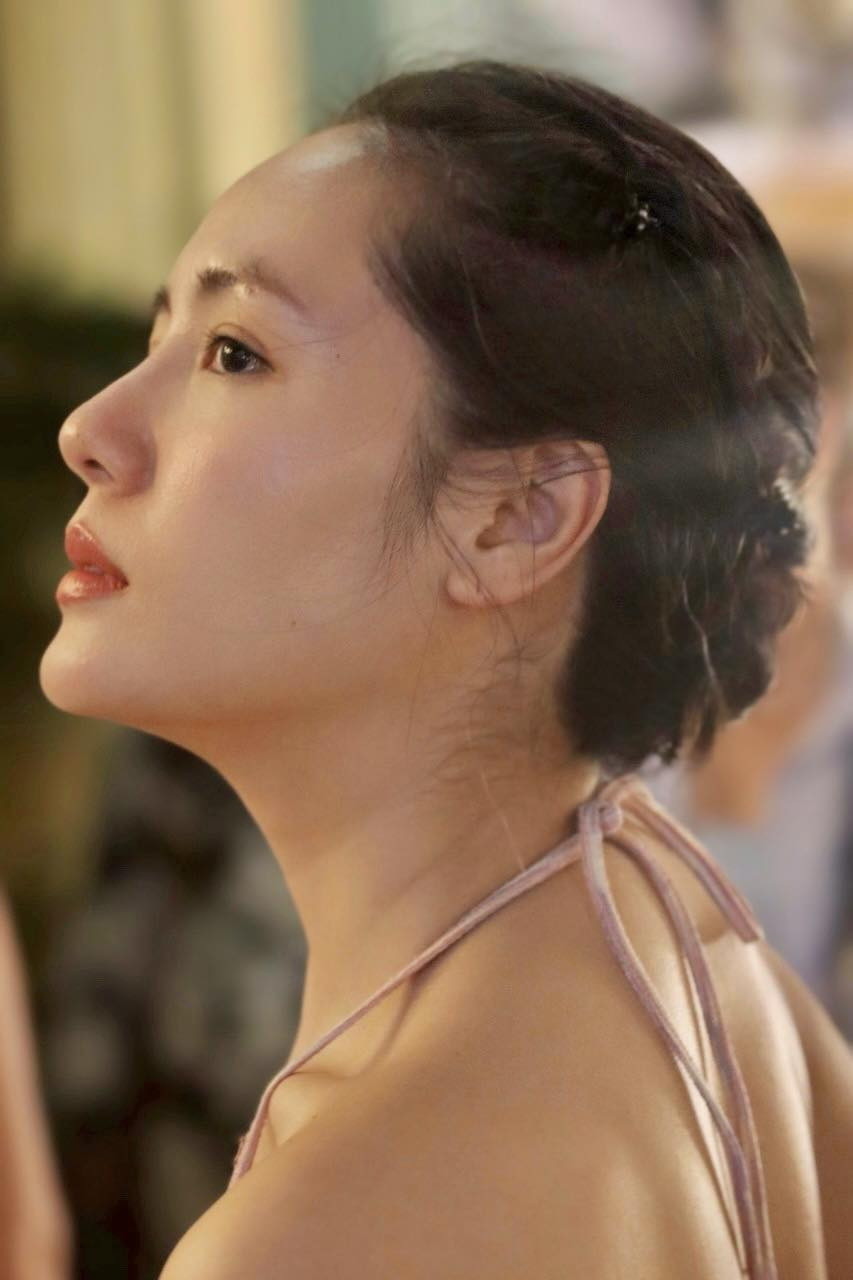 Phương Linh khoe nhan sắc 26 năm về trước khiến tất cả ngỡ ngàng 15 tuổi với 35 tuổi không khác nhau là mấy