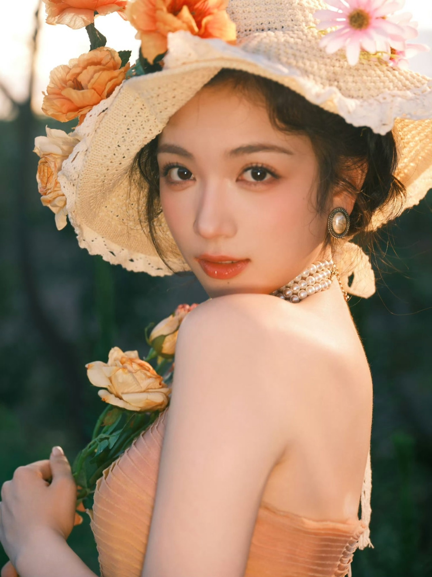 Thần Tài mở kho vàng sau ngày 25/9/2025, 3 con giáp rủ nhau 'gánh tiền gánh của' về nhà, sự nghiệp phất phát, hồng phúc sâu dày  - Ảnh 1