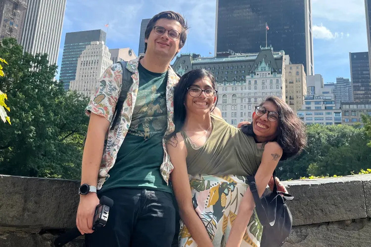 Carmen Andrade Daniel McCormack Lupita 092225 da31b75e6d6e427aba46703225b517e7 ezgif.com webp to jpg converter.jpg