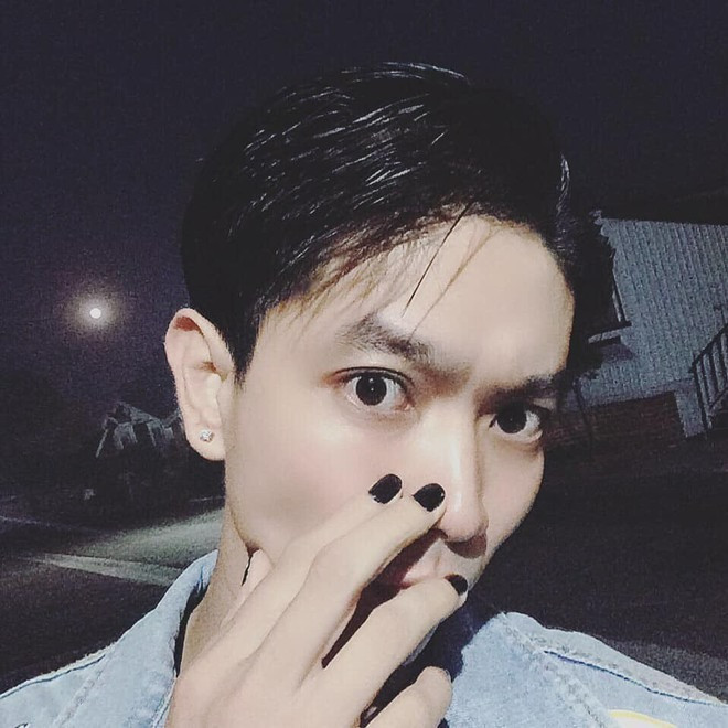 Chồng cũ Trương Quỳnh Anh gây tranh cãi với màn catwalk như đi chợ