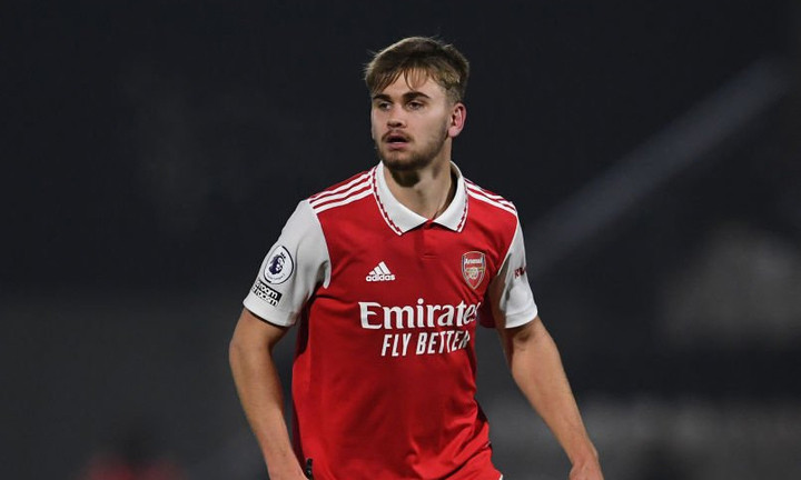 Billy Vigar qua đời sau tai nạn trong trận đấu.