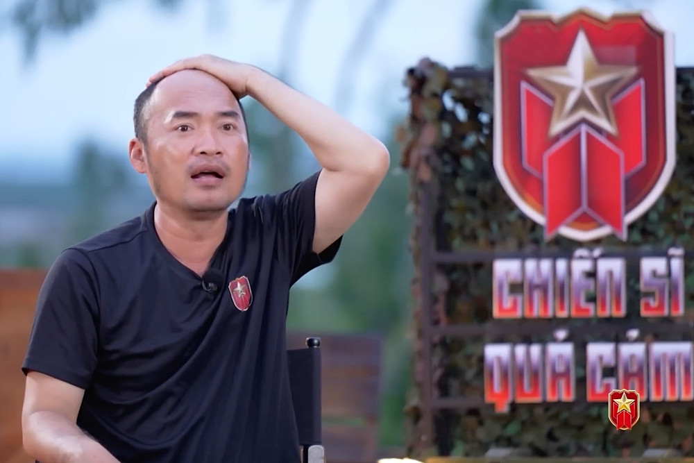 Tiến Luật bị đánh vỏ chai vào đầu Đau thì ít mà… quê thì nhiều