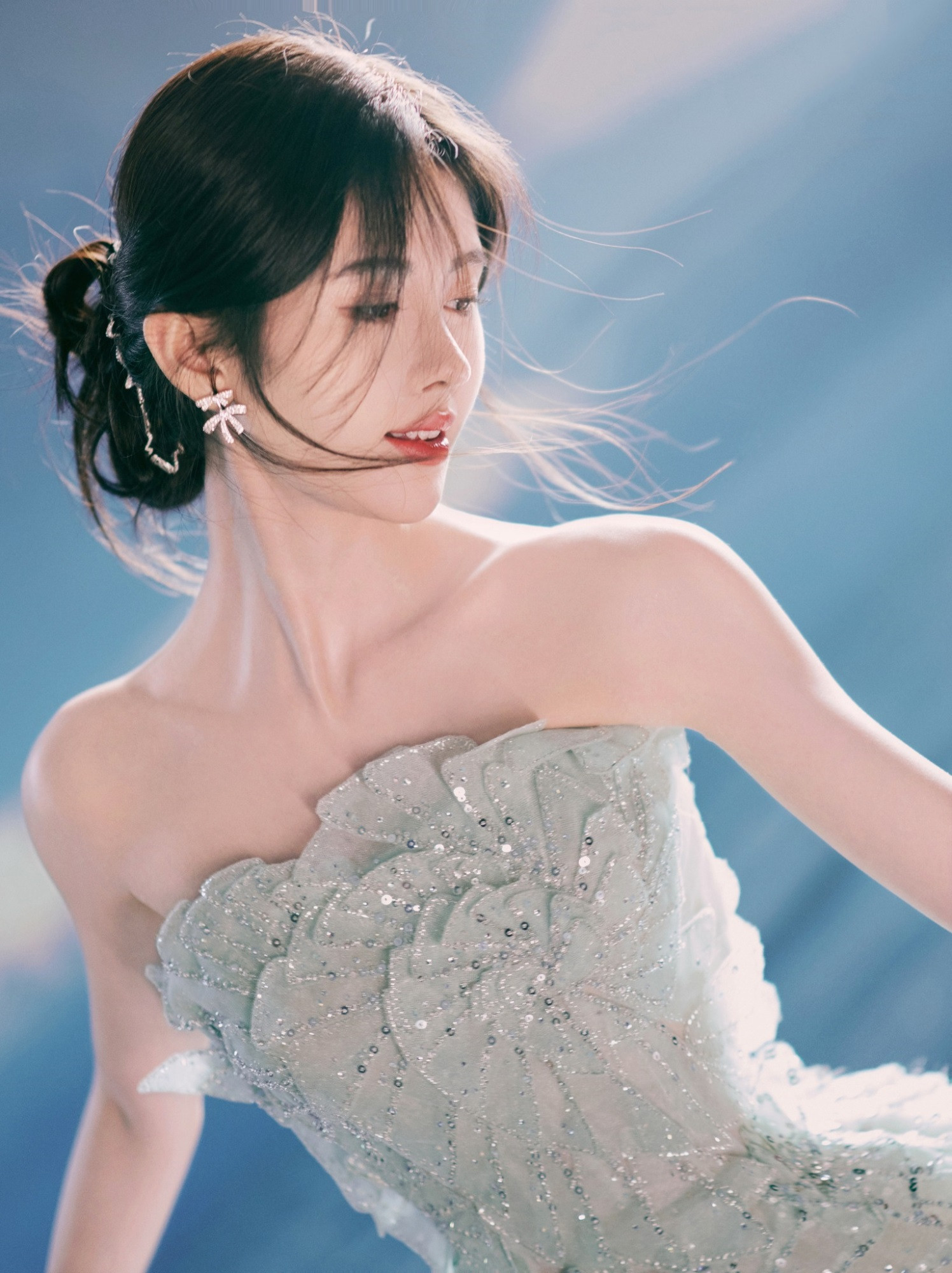 Đúng 20h hôm nay, thứ Bảy 27/9/2025, Thần Tài chỉ lối đến kho vàng, 3 con giáp tiền tài thênh thang, chính thức thoát nghèo, tình duyên rực rỡ - Ảnh 2