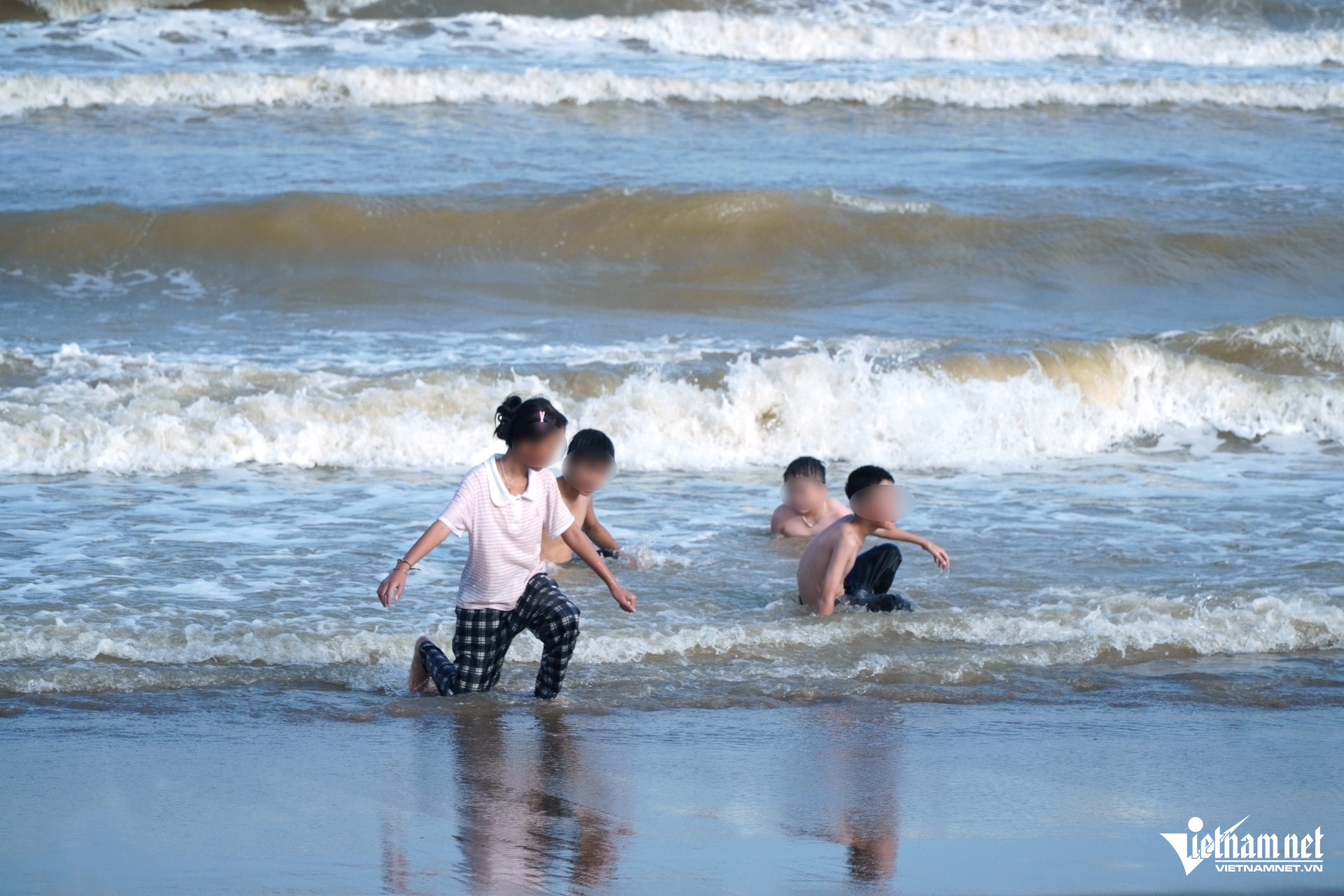 W-a4Bất chấp lệnh cấm.JPG.jpg