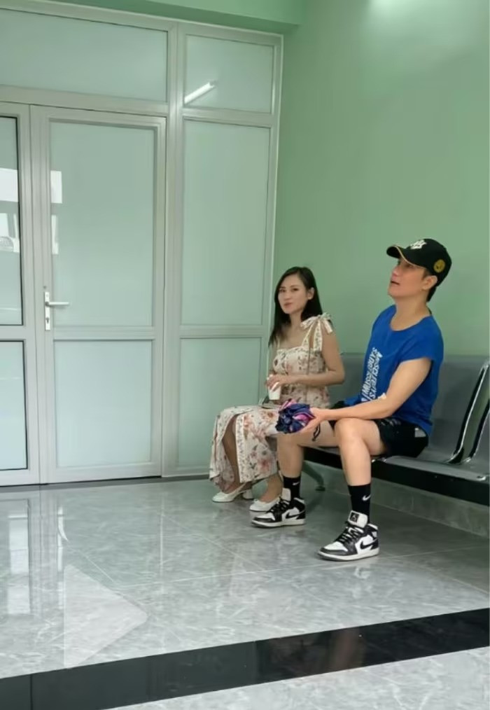 Quỳnh Nga nói gì về tin đồn đi khám thai với Việt Anh