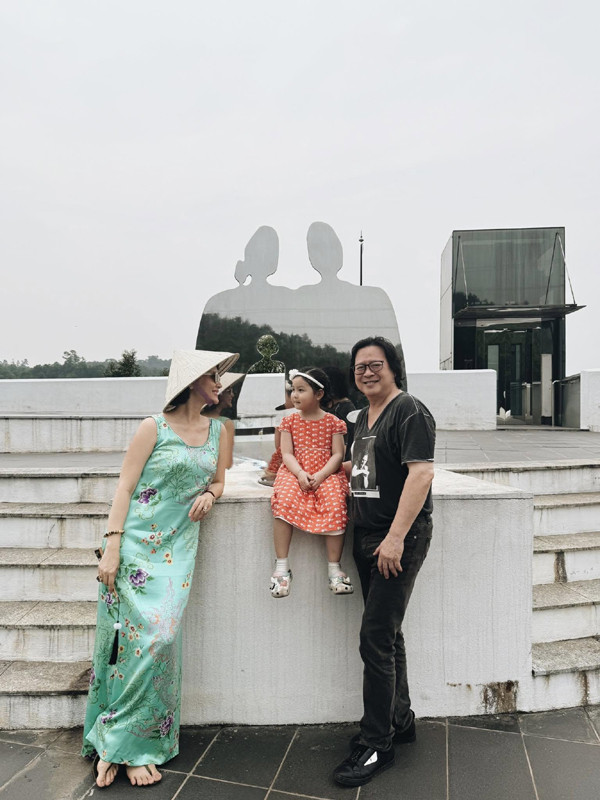 Chồng đại gia của mỹ nhân quê Bắc Ninh vừa trở lại điện ảnh sau 10 năm 'mất tích' là ai? - Ảnh 7.