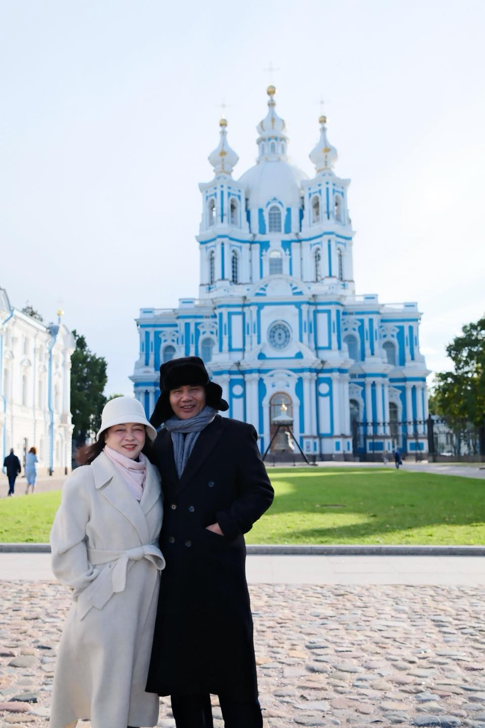 Tâm thư Hòa Minzy gửi tới bố mẹ khiến cả cõi mạng dậy sóng