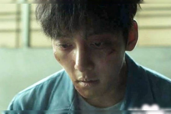 Có ai nhận ra đây là Ji Chang Wook không?