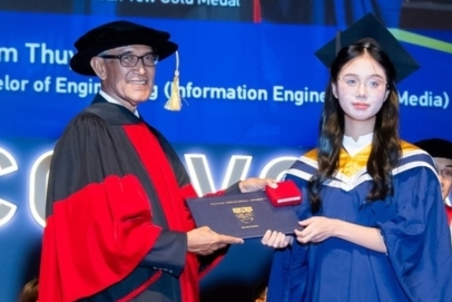 Cô gái Hà Nội tốt nghiệp thủ khoa ngành Kỹ thuật thông tin tại Singapore