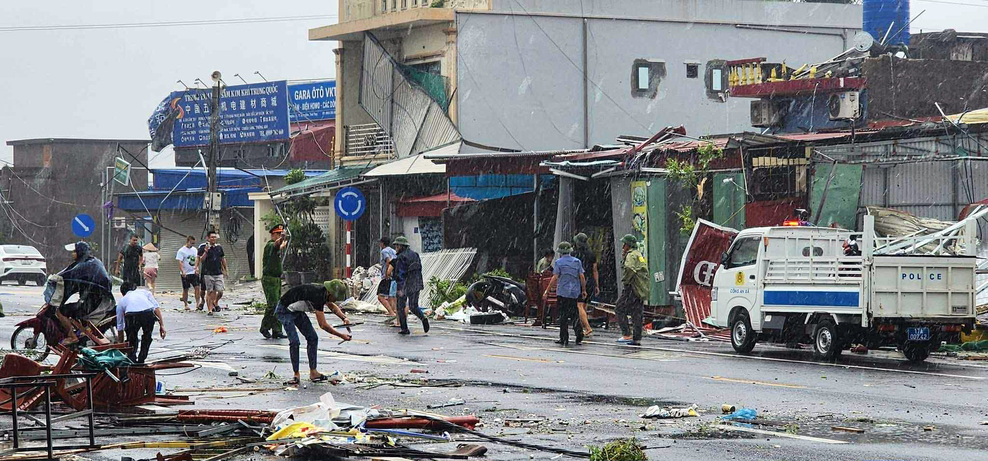 Danh tính đại gia TP HCM vừa chi 5 tỷ ủng hộ đồng bào chịu thiệt hại vì bão số 10