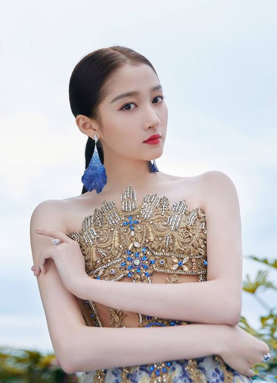 Đúng 20h ngày mai, thứ Ba 30/9/2025, 3 con giáp sự nghiệp phất lên như 'cá gặp nước', tiền tài ào ào đổ về như suối, ngồi rung đùi hưởng tài lộc  - Ảnh 1