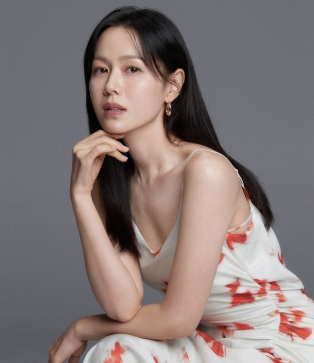 Giàu có như Son Ye Jin vẫn làm một hành động khiến ai cũng bất ngờ