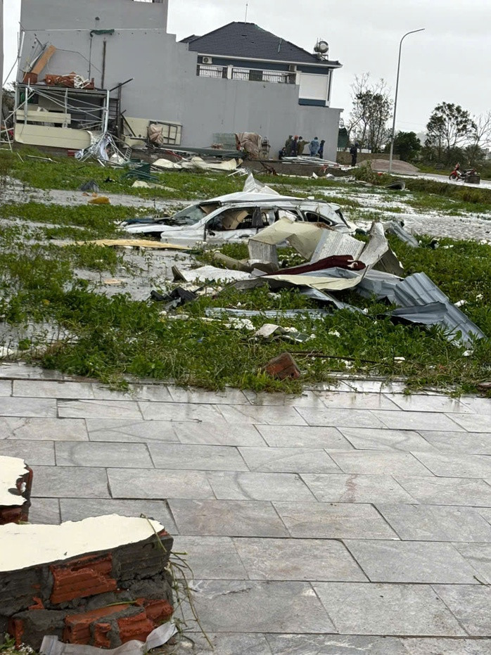 Lốc xoáy kinh hoàng ở Ninh Bình: Số nạn nhân tử vong tăng lên 9 người, 18 người bị thương- Ảnh 1.