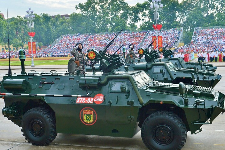 Xe bọc thép XTC-02