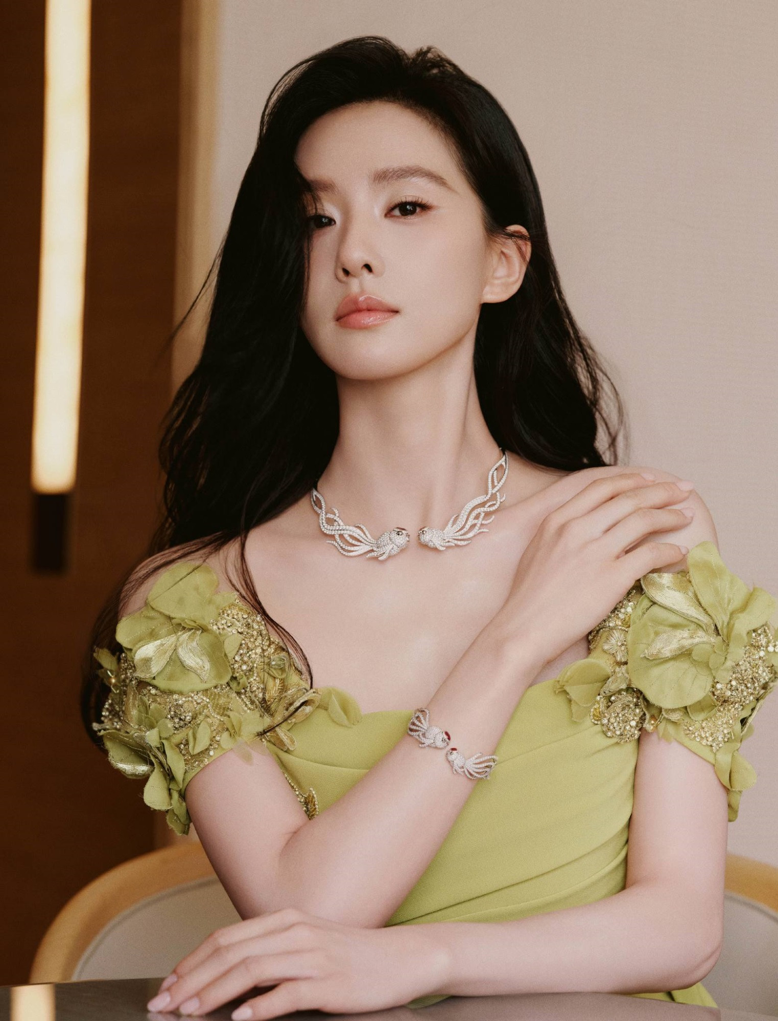 Đúng 6h sáng ngày mai, thứ Năm 4/9/2025, 3 con giáp được Bồ Tát độ trì, hoan hỉ làm gì cũng ra tiền, sự nghiệp tăng tiến như 'ngựa phi mã' - Ảnh 3