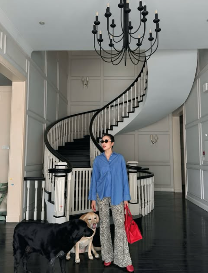 Làm dâu Vua hàng hiệu Hà Tăng vẫn xài đi xài lại 1 chiếc túi suốt 10 năm