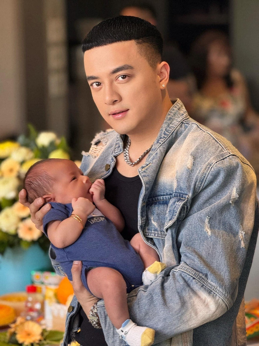 Cao Thái Sơn bị ghép ảnh nhạy cảm đồng tính