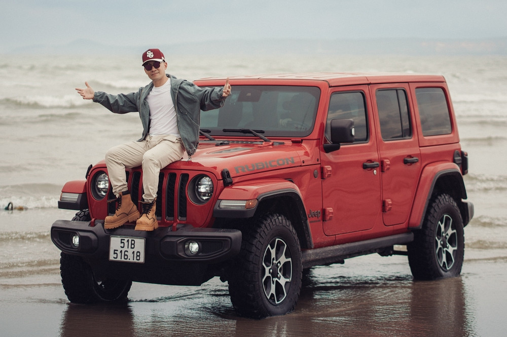 Đinh Tiến Đạt tràn đầy năng lượng ra tiếp MV thứ 2 trong vòng 2 tuần