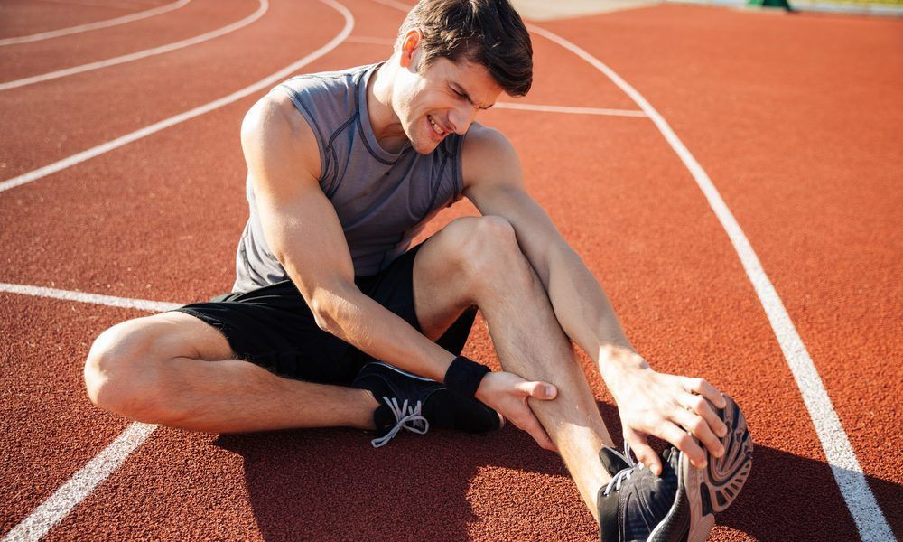 Khi mỡ máu tăng cao, cơ thể sẽ xuất hiện 4 bất thường khi đi bộ: Nhiều người bỏ qua- Ảnh 3.