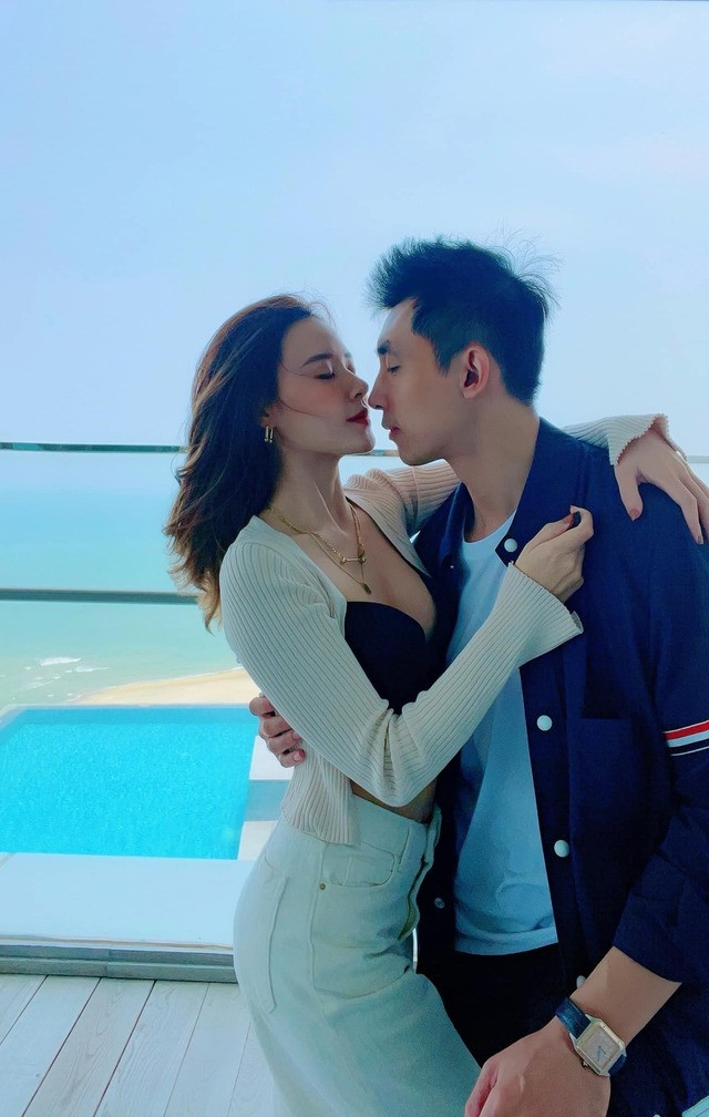 Hành động lạ của Midu sau hơn 1 năm lấy chồng thiếu gia