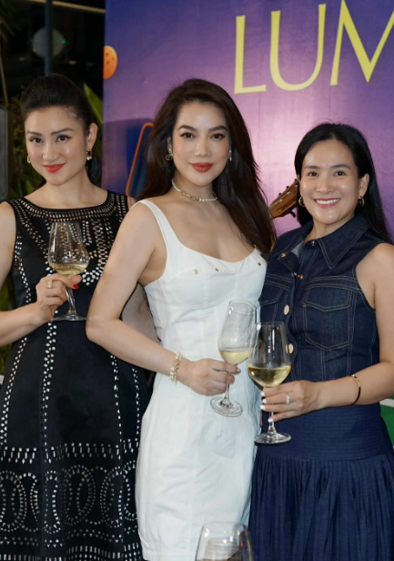 Trương Ngọc Ánh ngày càng sexy trẻ trung hậu chia tay tình trẻ kém 14 tuổi