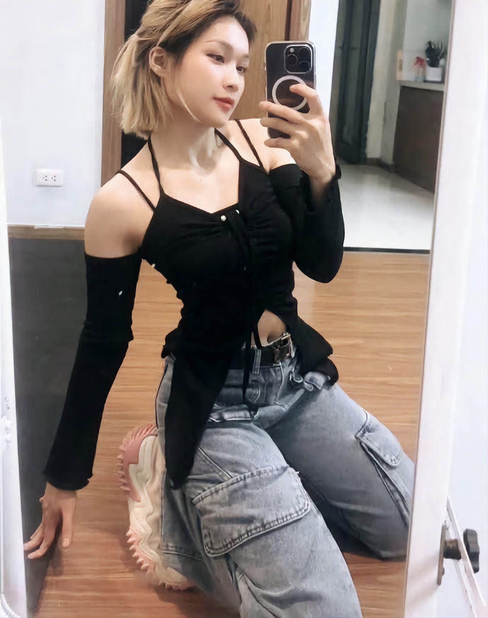 Cuộc sống thay đổi chóng mặt của cô gái hạ gục thanh niên xăm trổ trong hầm gửi xe